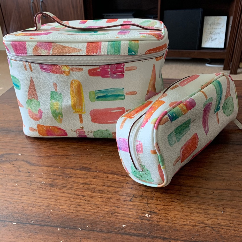 kate spade ♠️ cedar street ice cream toiletry set
